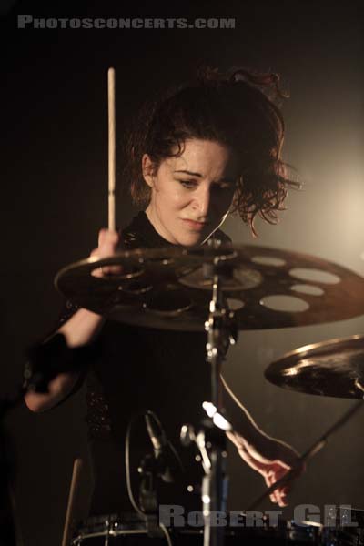 SAVAGES - 2013-02-23 - PARIS - Nouveau Casino - Fay Milton